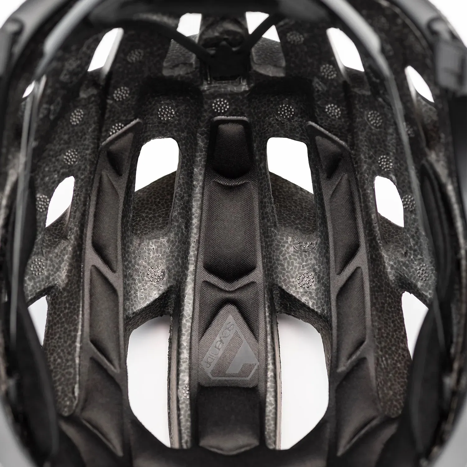 7 iDP M2 BOA MTB Helmet - Matt Black-Gloss Black