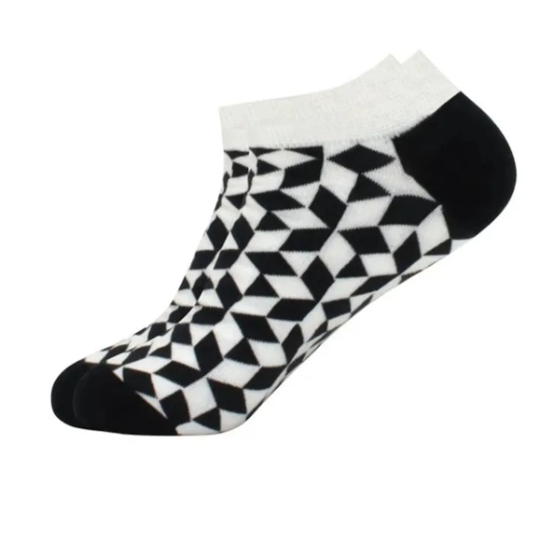 Black and White Diamond Patterned Ankle Socks (Adult Large - Men's Shoe Sizes 8-12)