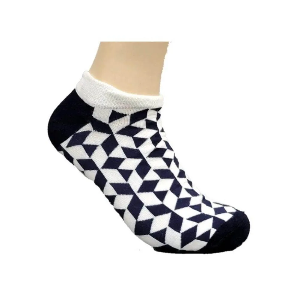 Black and White Diamond Patterned Ankle Socks (Adult Large - Men's Shoe Sizes 8-12)