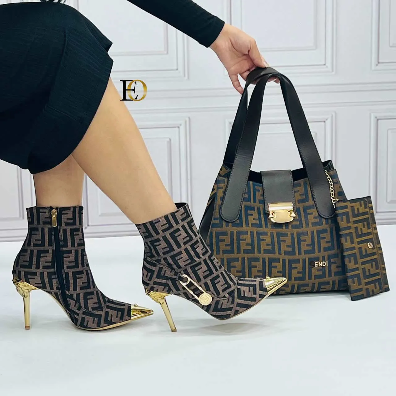 Fenidi new season heeled boots bag set