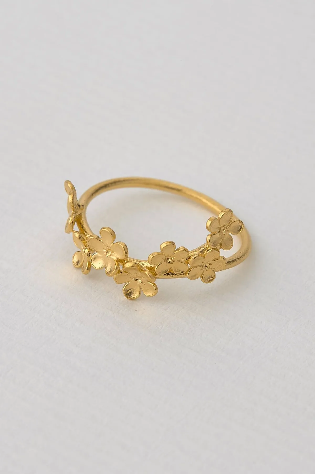 Forget Me Not Flower Trail Stacking Ring Gold