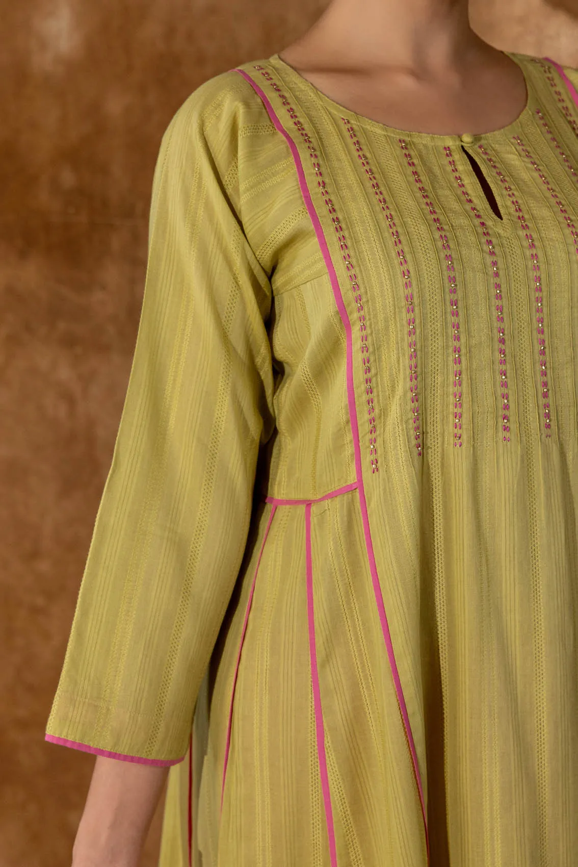 Heena Kurta