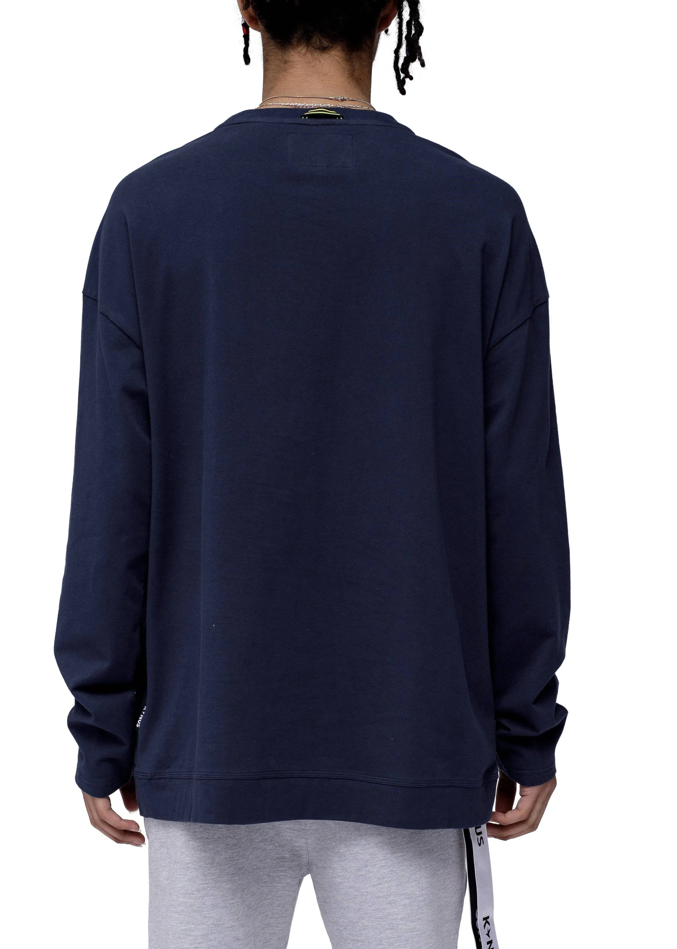 Konus Men's Long Sleeve Oversize Pocket Tee in Navy