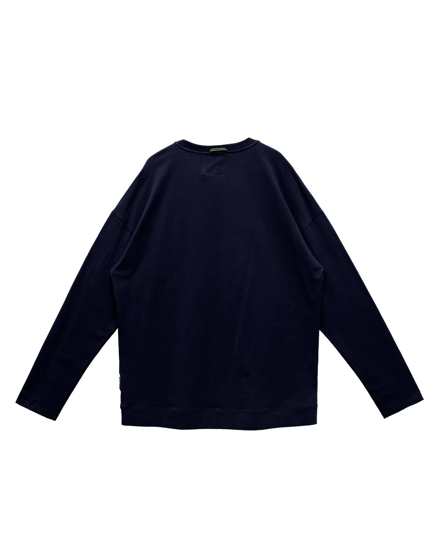 Konus Men's Long Sleeve Oversize Pocket Tee in Navy