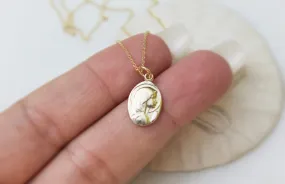 Mary Oval 14k Gold