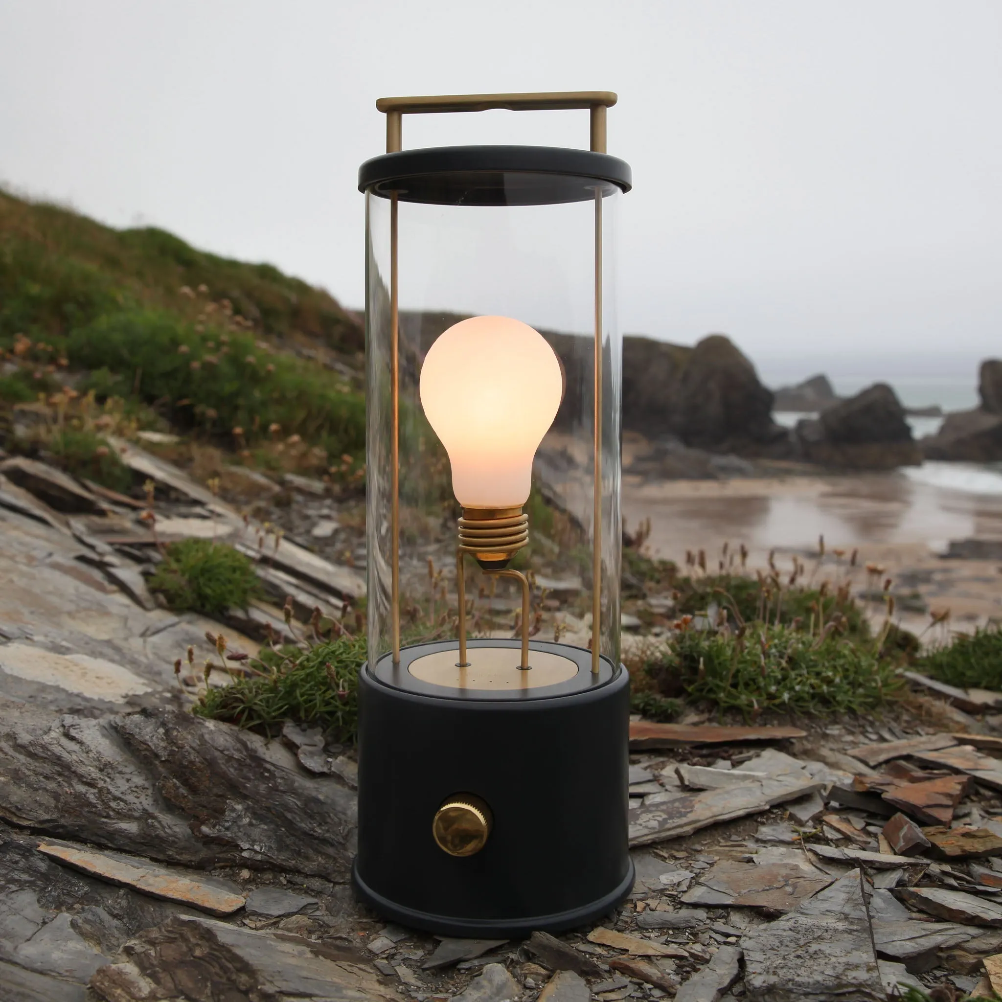 The Muse Portable Lamp in Hackles Black